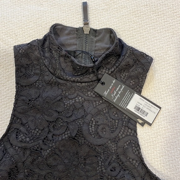 NWT Greyson XS Lennox Lace Mock Neck Top - Picture 3 of 3